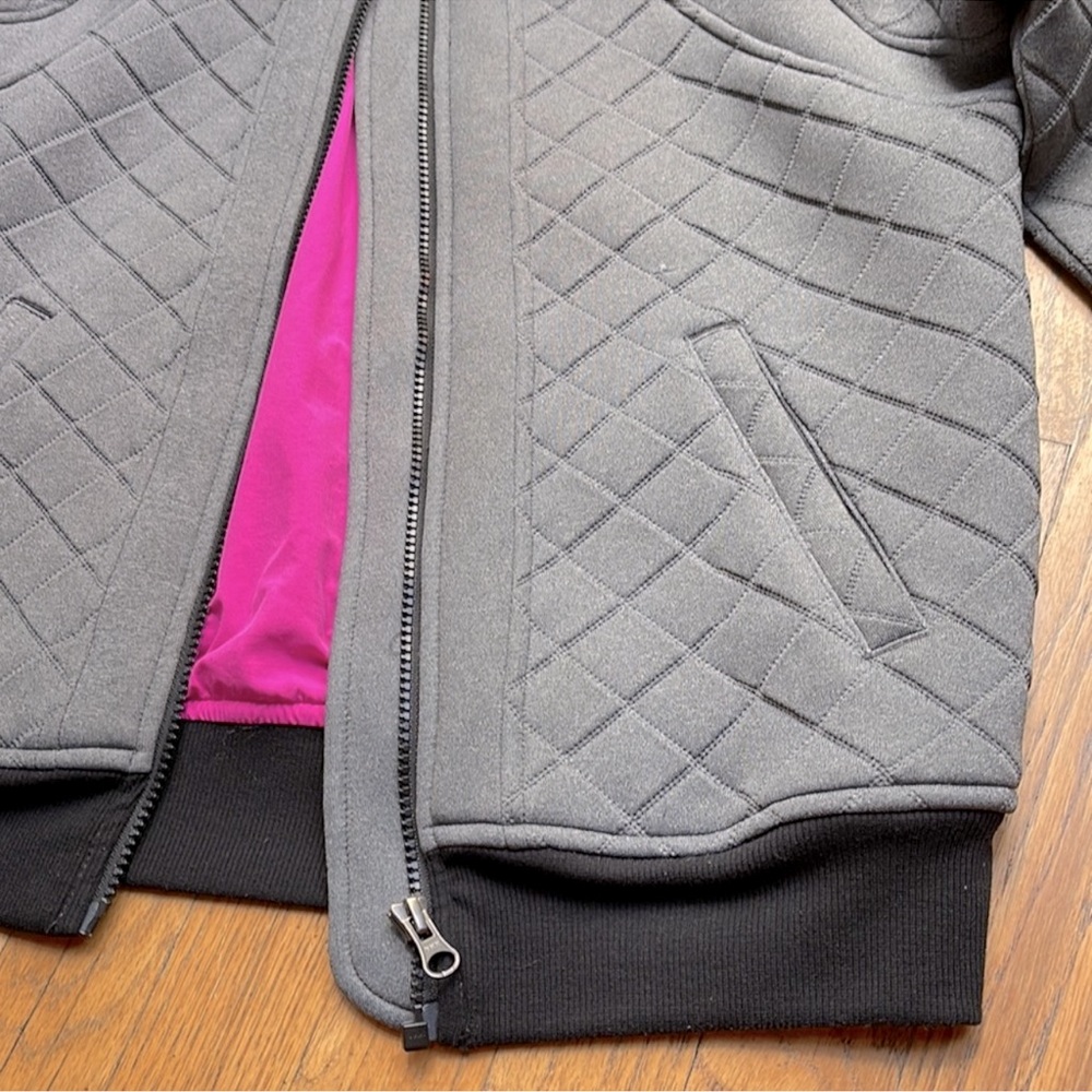 Athleta Patterned Gray Bomber Jacket Sz Small - image 4
